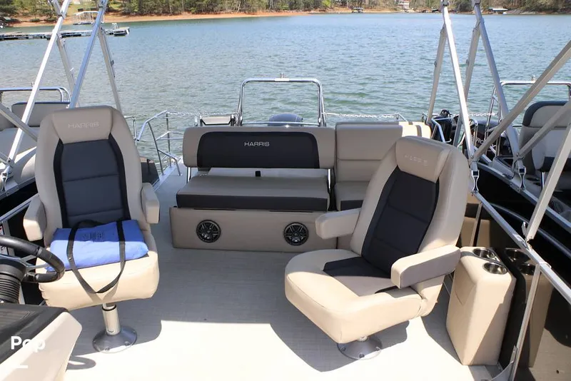 Slide: The Image of Harris Cruiser 230 2025 - 16330294