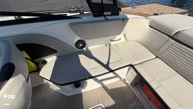 Slide: The Image of Sea Ray SPX 230 2022 - 16154224