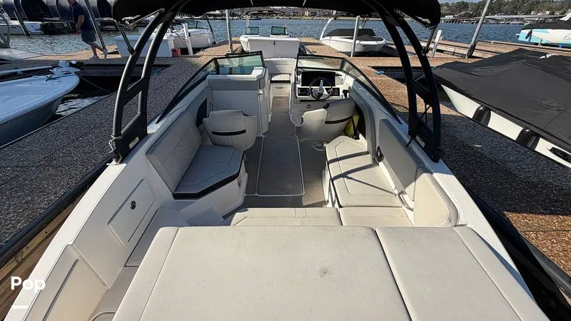 Slide: The Image of Sea Ray SPX 230 2022 - 16154225