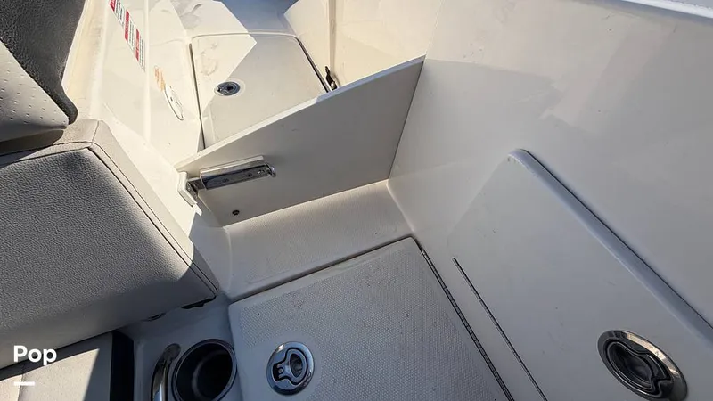 Slide: The Image of Sea Ray SPX 230 2022 - 16154234