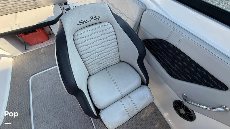 Slide: The Image of Sea Ray SPX 230 2022 - 16154241