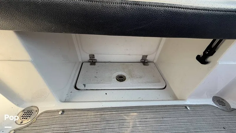 Slide: The Image of Sea Ray SPX 230 2022 - 16154245