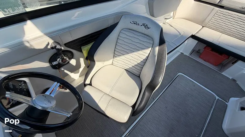 Slide: The Image of Sea Ray SPX 230 2022 - 16154262