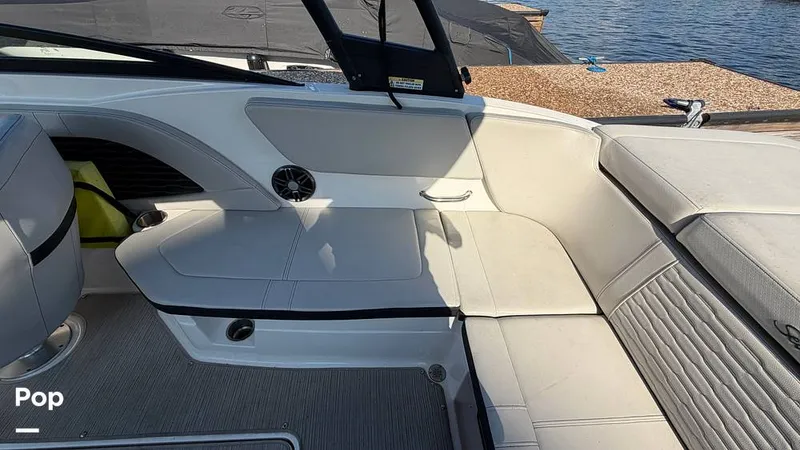 Slide: The Image of Sea Ray SPX 230 2022 - 16154247
