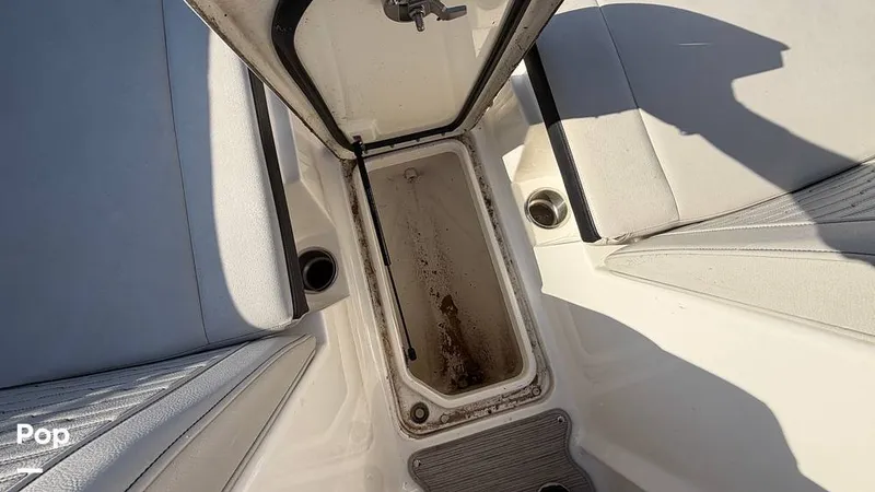 Slide: The Image of Sea Ray SPX 230 2022 - 16154285