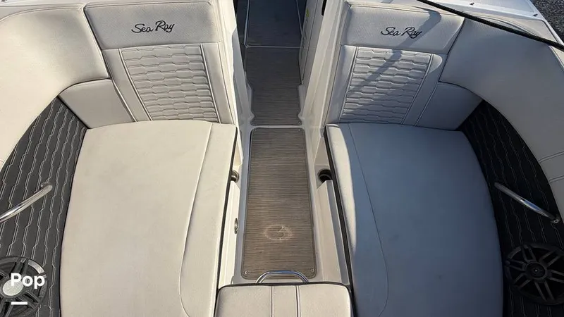 Slide: The Image of Sea Ray SPX 230 2022 - 16154289