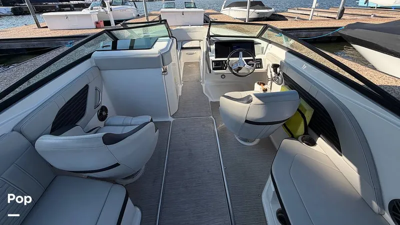 Slide: The Image of Sea Ray SPX 230 2022 - 16154293