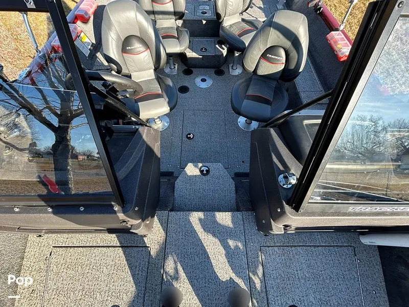 Slide: The Image of Tracker V175 Pro Guide 2022 - 16153768