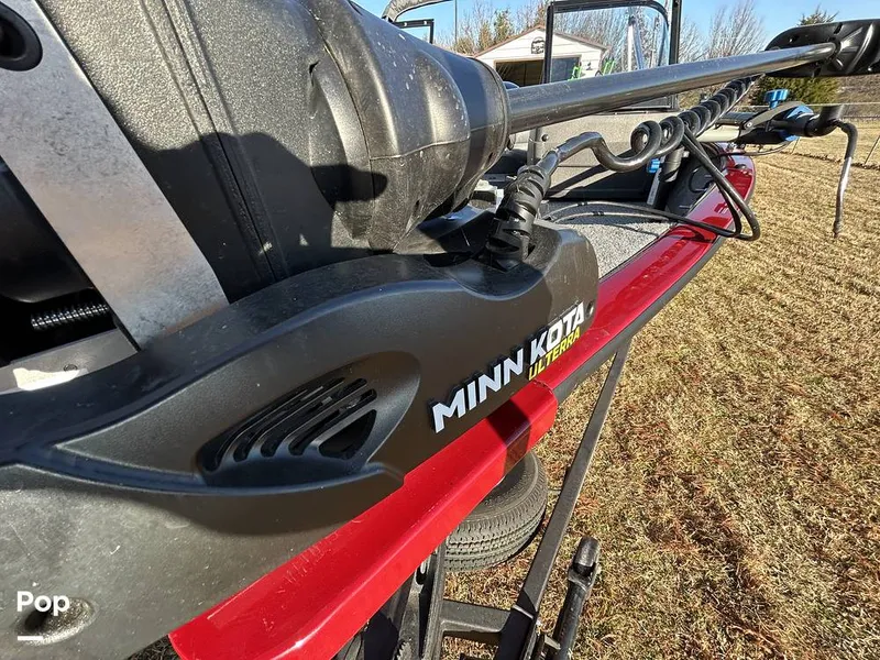 Slide: The Image of Tracker V175 Pro Guide 2022 - 16153753