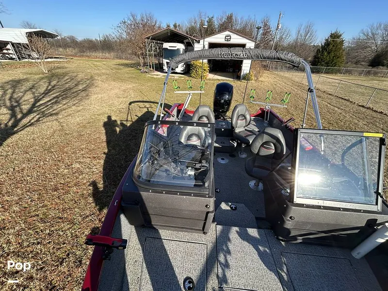 Slide: The Image of Tracker V175 Pro Guide 2022 - 16153765