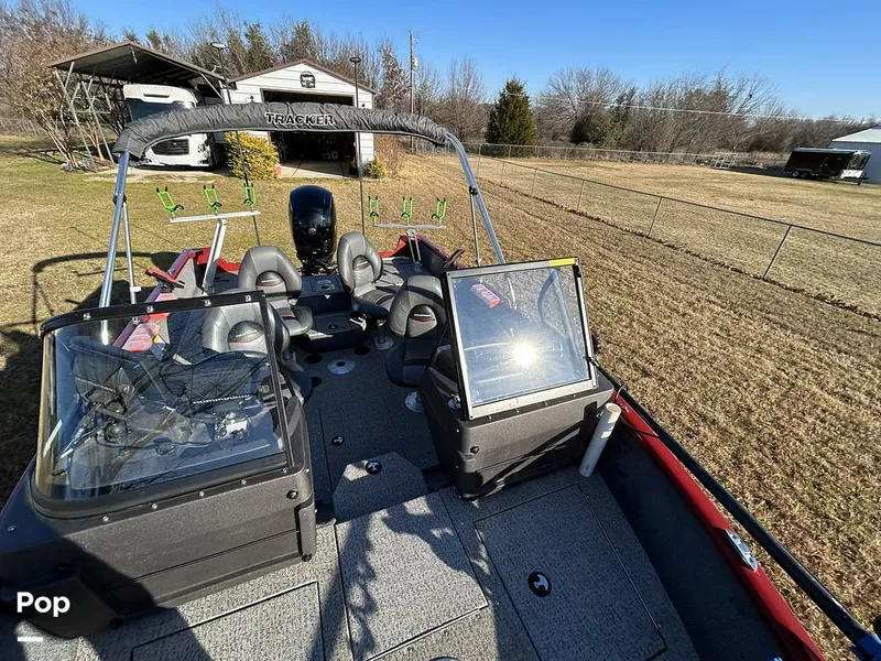 Slide: The Image of Tracker V175 Pro Guide 2022 - 16153766