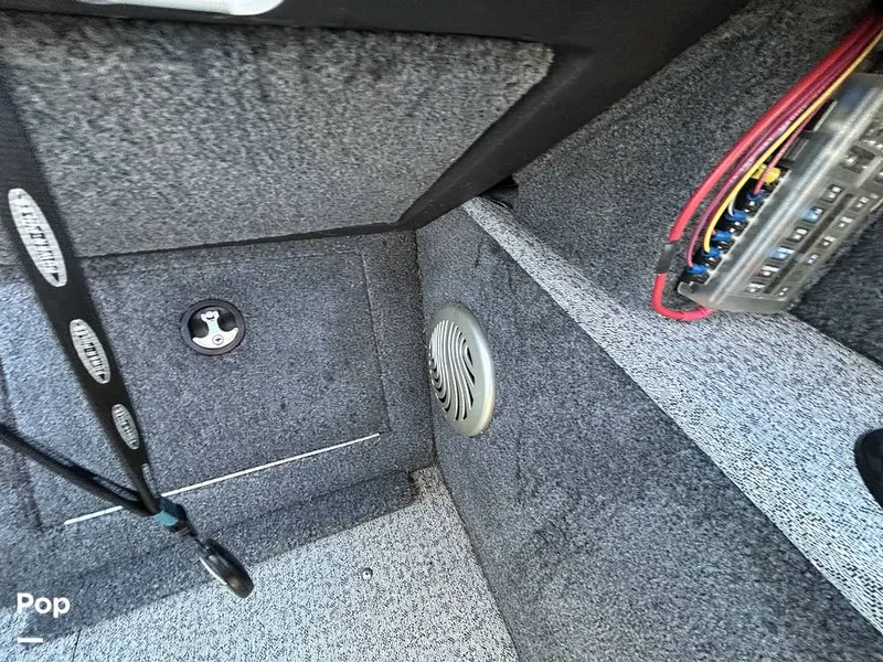 Slide: The Image of Tracker V175 Pro Guide 2022 - 16153789