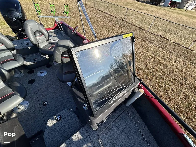 Slide: The Image of Tracker V175 Pro Guide 2022 - 16153770