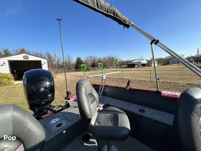 Slide: The Image of Tracker V175 Pro Guide 2022 - 16153792