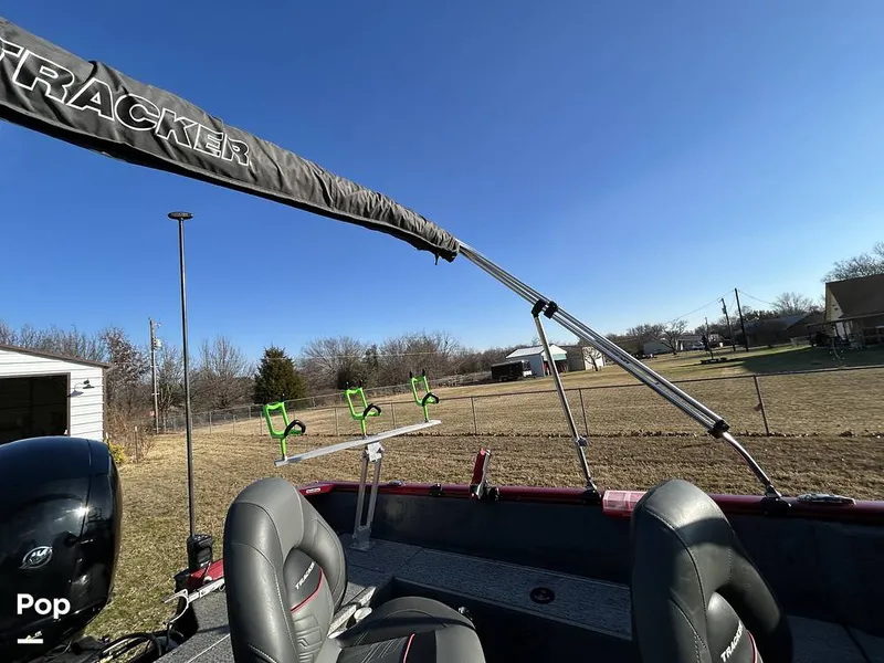 Slide: The Image of Tracker V175 Pro Guide 2022 - 16153793