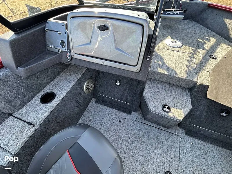 Slide: The Image of Tracker V175 Pro Guide 2022 - 16153775