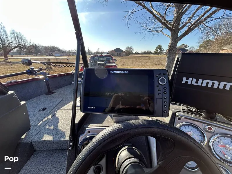 Slide: The Image of Tracker V175 Pro Guide 2022 - 16153783