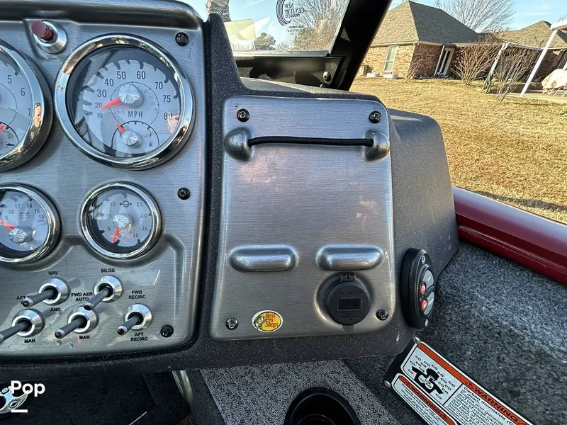 Slide: The Image of Tracker V175 Pro Guide 2022 - 16153787