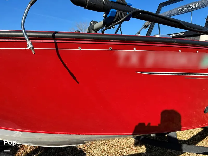 Slide: The Image of Tracker V175 Pro Guide 2022 - 16153685