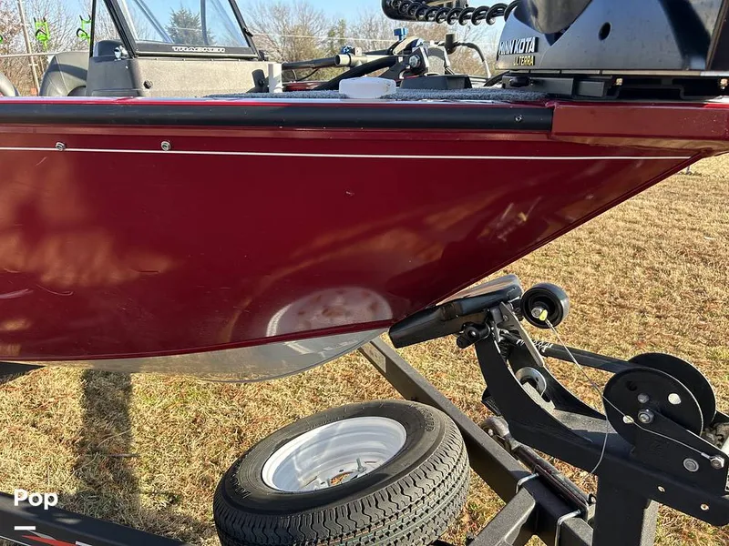 Slide: The Image of Tracker V175 Pro Guide 2022 - 16153699