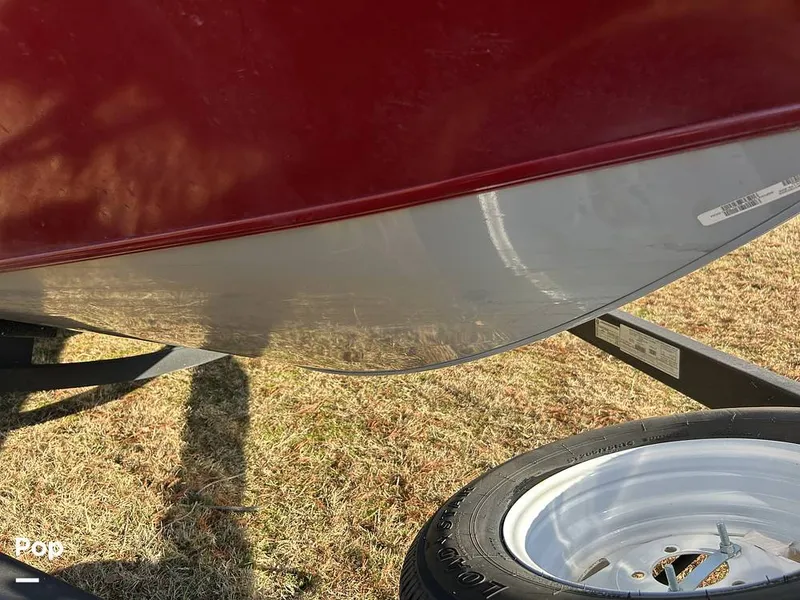 Slide: The Image of Tracker V175 Pro Guide 2022 - 16153700