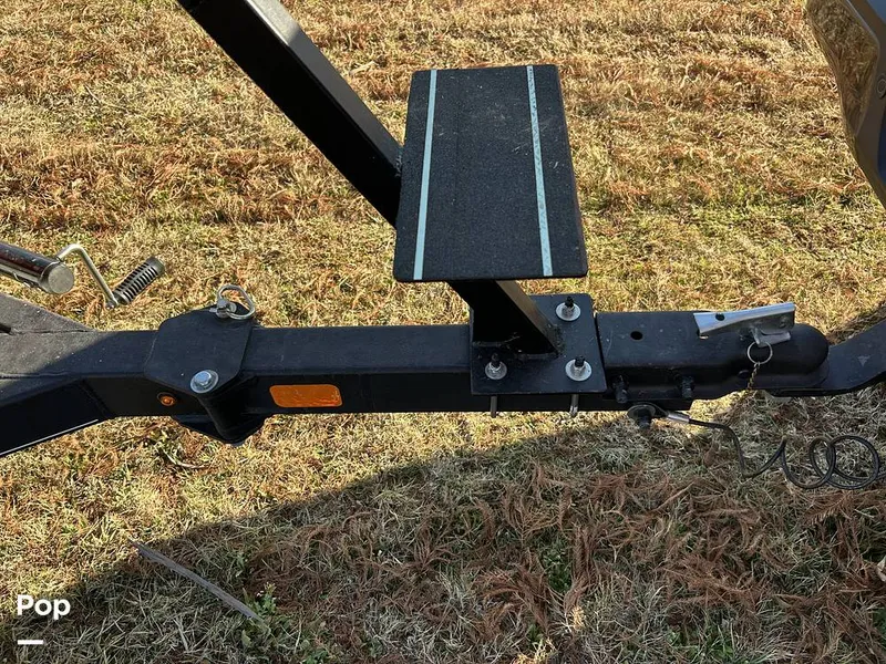 Slide: The Image of Tracker V175 Pro Guide 2022 - 16153707