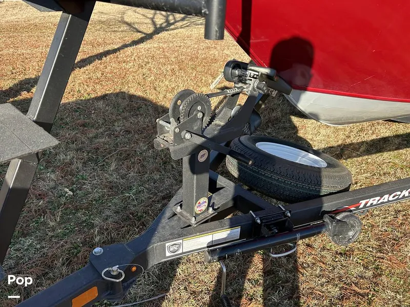 Slide: The Image of Tracker V175 Pro Guide 2022 - 16153708