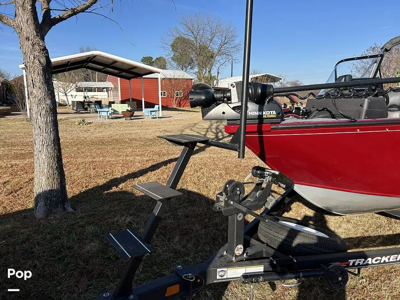 Slide: The Image of Tracker V175 Pro Guide 2022 - 16153710