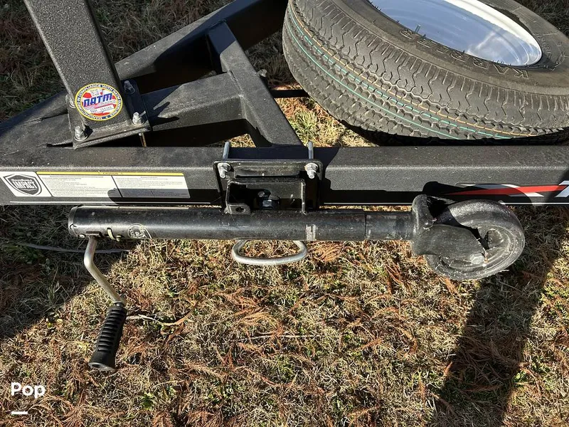 Slide: The Image of Tracker V175 Pro Guide 2022 - 16153711