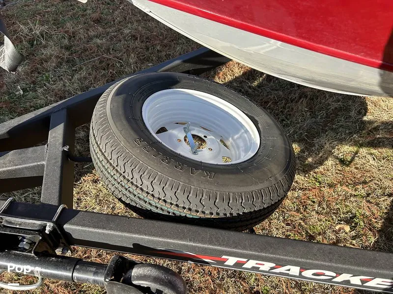 Slide: The Image of Tracker V175 Pro Guide 2022 - 16153712