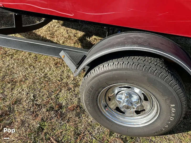 Slide: The Image of Tracker V175 Pro Guide 2022 - 16153720