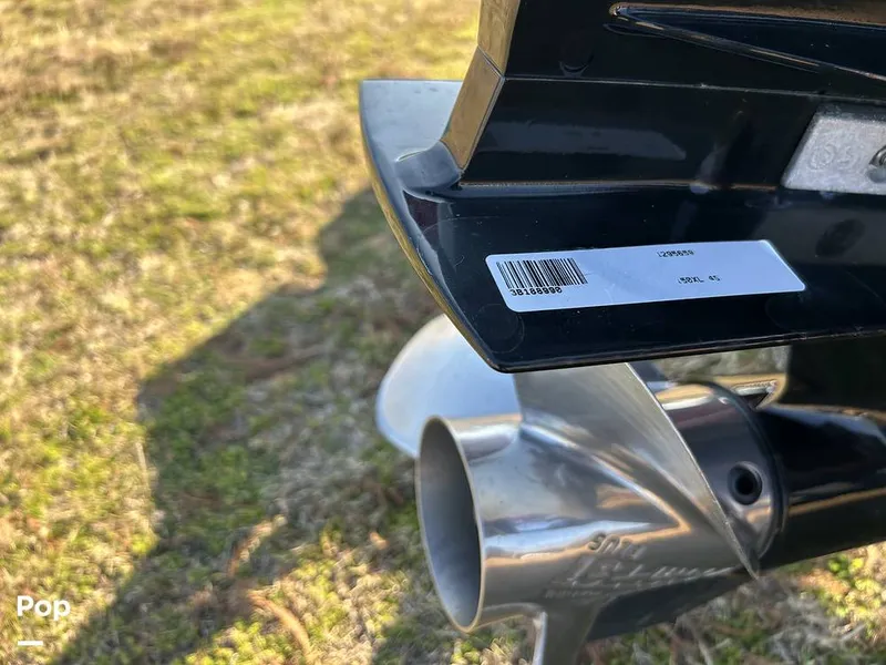 Slide: The Image of Tracker V175 Pro Guide 2022 - 16153734