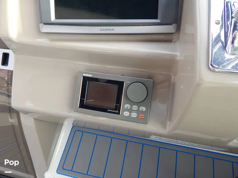 Slide: The Image of Bayliner Avanti 4085 1999 - 16144645