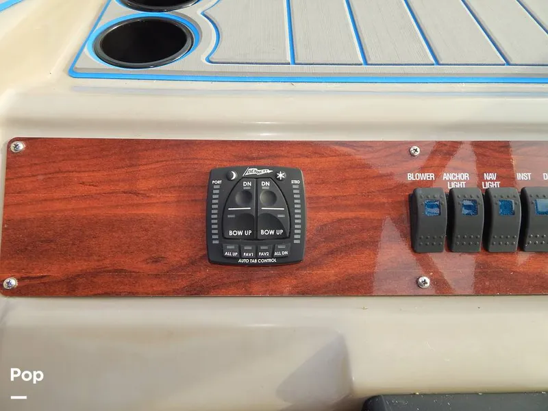 Slide: The Image of Bayliner Avanti 4085 1999 - 16144649