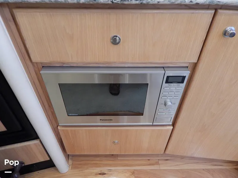 Slide: The Image of Bayliner Avanti 4085 1999 - 16144660