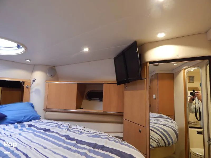 Slide: The Image of Bayliner Avanti 4085 1999 - 16144672