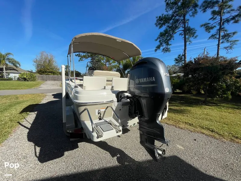 Slide: The Image of NauticStar 211 Angler 2017 - 16164564