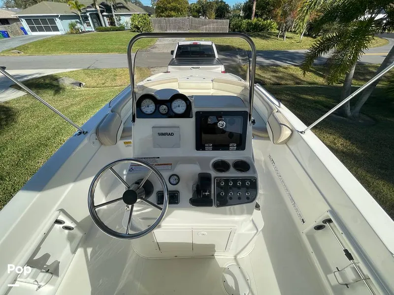 Slide: The Image of NauticStar 211 Angler 2017 - 16164573