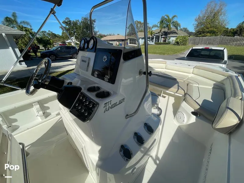 Slide: The Image of NauticStar 211 Angler 2017 - 16164582