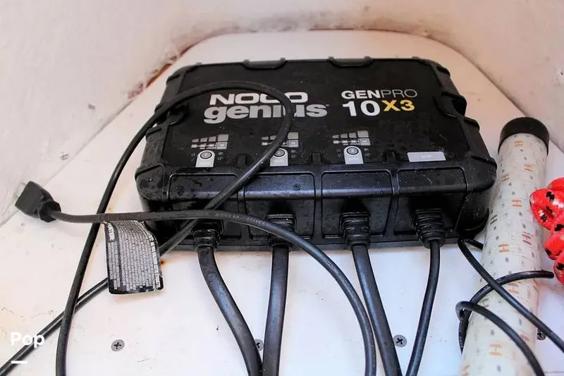 Slide: The Image of Battery Charger - 16145399