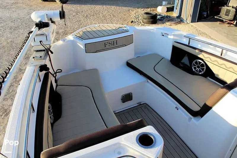 Slide: The Image of Trolling Motor/bow Passenger Seating With Storage - 16145401