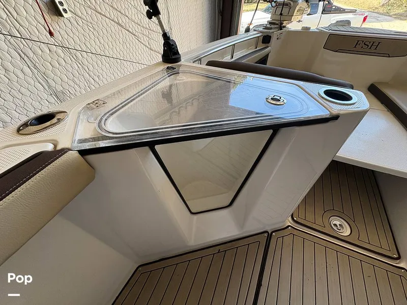 Slide: The Image of Aquarium Live Well - 16149470