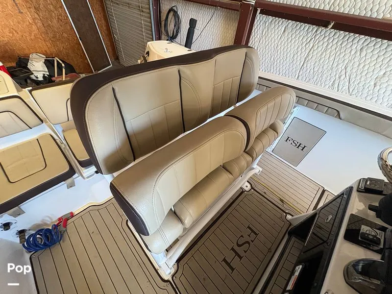 Slide: The Image of Bolster Leaning Post - 16149491