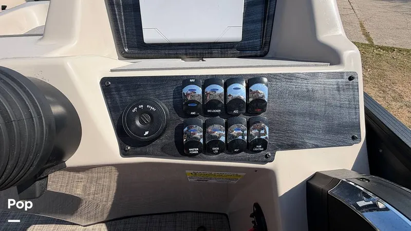 Slide: The Image of Harris Cruiser 230 SLDH 2022 - 16254683