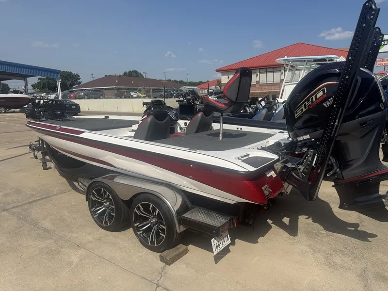 Slide: The Image of Caymas Boats CX 20 2022 - 1