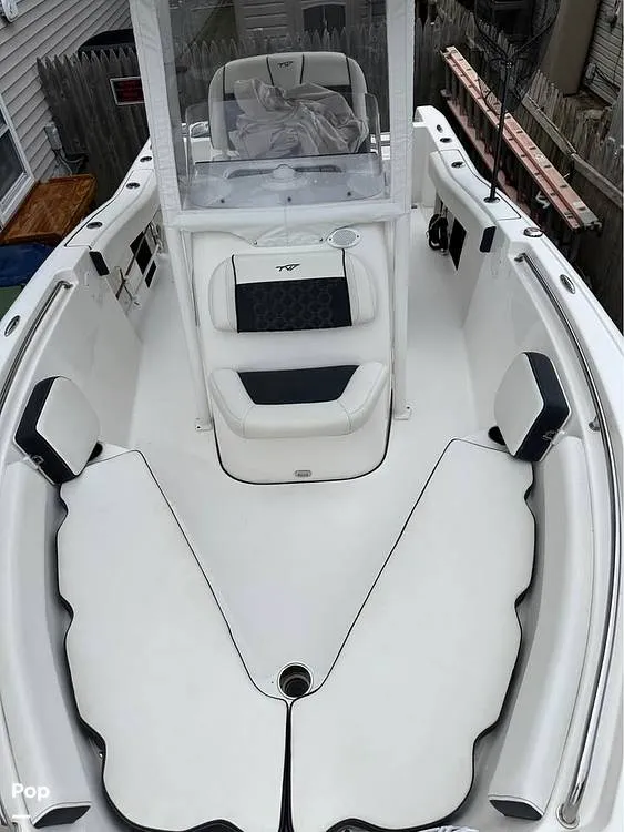 Slide: The Image of Tidewater 210 Adventure 2022 - 16146753