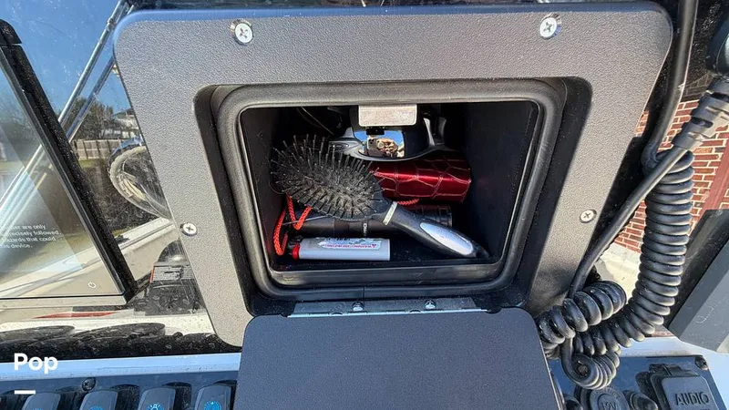 Slide: The Image of Sea Hunt Ultra 229 2022 - 16179667