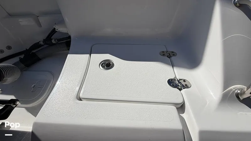 Slide: The Image of Sea Hunt Ultra 229 2022 - 16179713