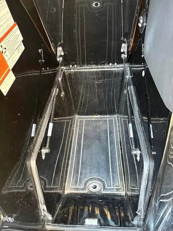 Slide: The Image of Wet Storage - 16303190