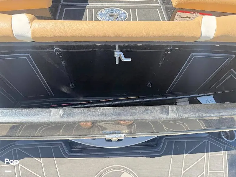 Slide: The Image of Tige 23RZX 2021 - 16303193